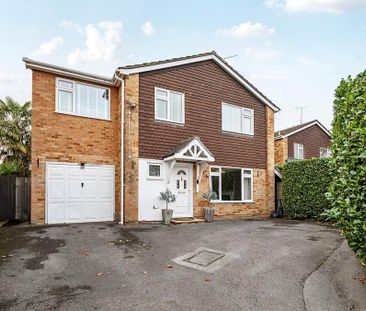 4 bedroom detached house to rent - Photo 4