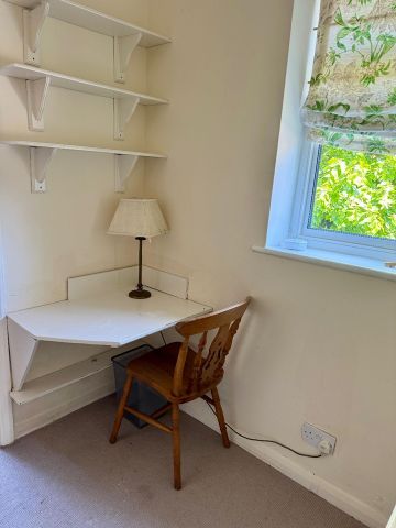 2 Bed Semi-Detached House, London, SW20 - Photo 5