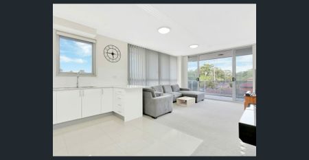 Modern Living in the Heart of Penrith - Photo 2