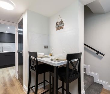 1 bedroom in a house share to rent - Photo 4