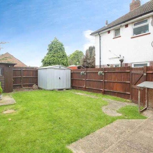Willow Tree Lane, Hayes, UB4 - Photo 1