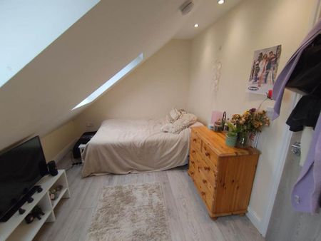 6 bedroom house to rent - Photo 4