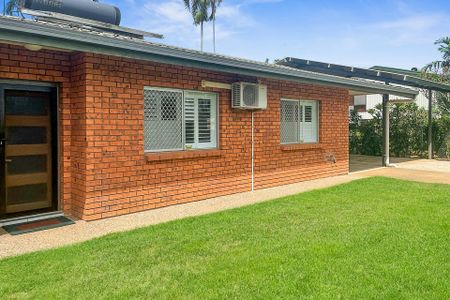 WONDERS IN WOODROFFE - Photo 4