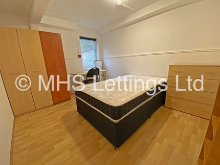 Lower Flat, 133 Hyde Park Road, Leeds, LS6 1AJ - Photo 4