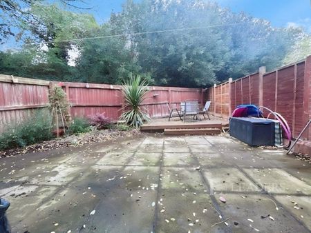 2 bedroom property to rent - Photo 4