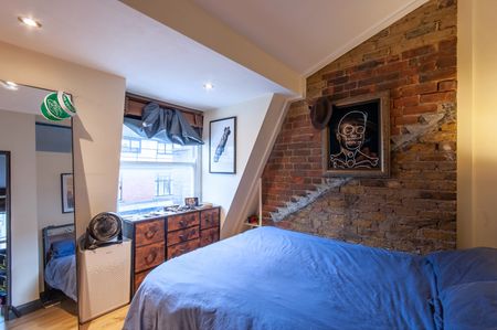 1 Bed Flat, Bateman Street, W1D - Photo 2