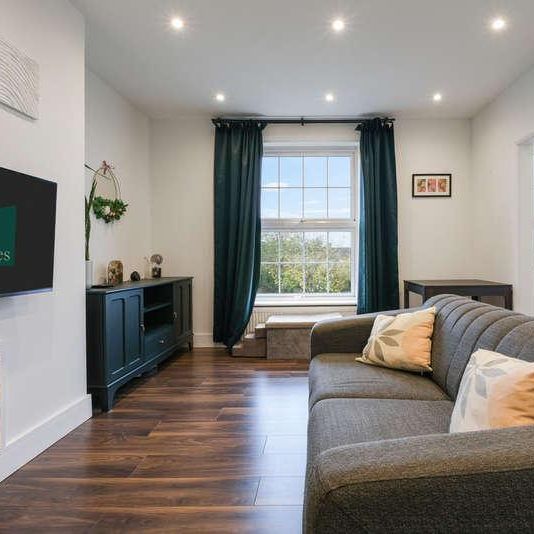 Masefield Crescent, London, N14 - Photo 1