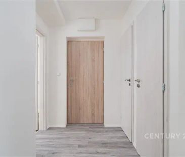 Nabídka pronájmu atraktivního bytu 2+1 po rekonstrukci s balkonem a... - Фото 1