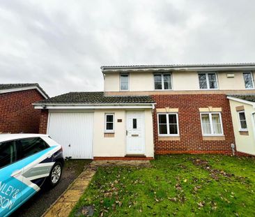 3 bedroom semi-detached house to rent - Photo 4