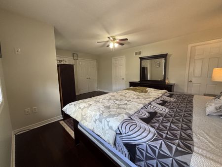 For Lease - 7385 Magistrate Terrace Unit# 17, Mississauga, Ontario - Photo 2