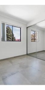 “One Bedroom Unit With Car space” - Photo 4