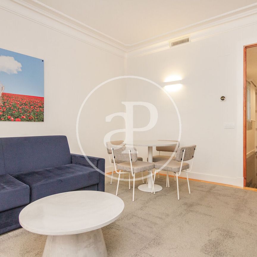 Flat for rent in Sol (Madrid) - Photo 1