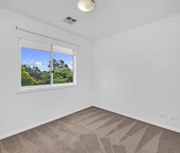 2/110 Henderson Road, Queanbeyan - Photo 4