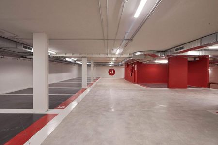 Barcelona, Catalonia 08008 - Photo 5