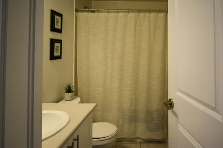 For Lease - 272 Georgian Drive Unit# 205, Oakville, Ontario - Photo 4