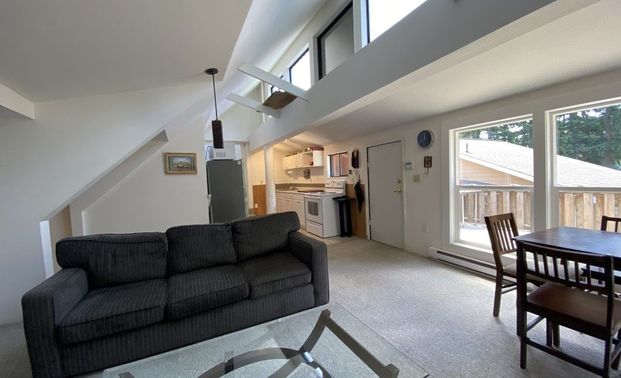 2367 Arbot Road – Upper - Photo 1