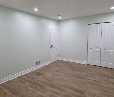 For Lease - 125 weir Crescent, Toronto, Ontario - Photo 4