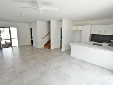 PRIVATE. HANDY LOCATION - Photo 2