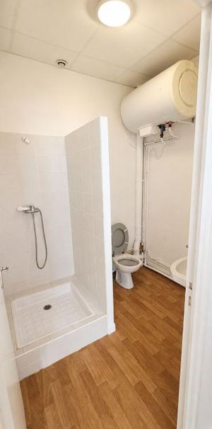 Location Appartement 1 pièce 32m² MONT DE MARSAN 40000 - Photo 1