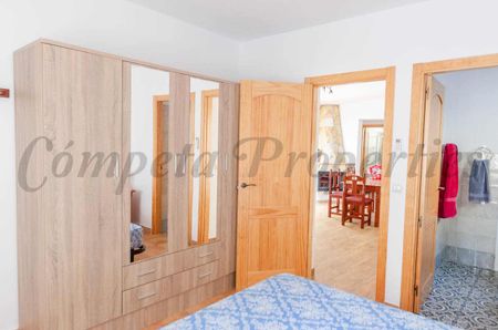 Country Property in Cómpeta, Inland Andalucia in the mountains - Photo 5