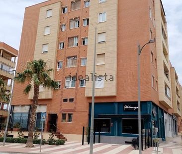Alquiler de piso en Calle de Don Juan de Aústria, 180 - Photo 3
