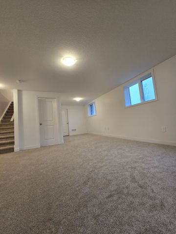 For Lease - 27 Oak Forest Common Crescent, Cambridge, Ontario - Photo 5