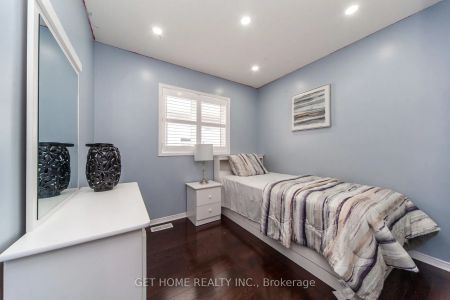 Detached Home For Lease | E9239530 - Photo 2