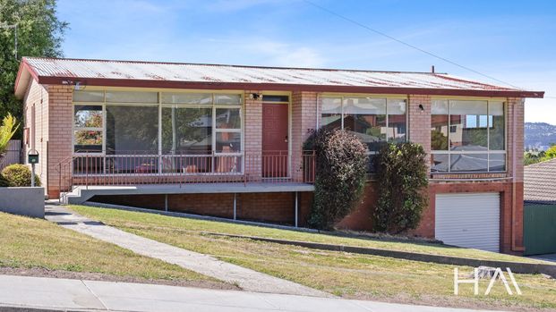 30 Paringa Ave, Newnham - Photo 1