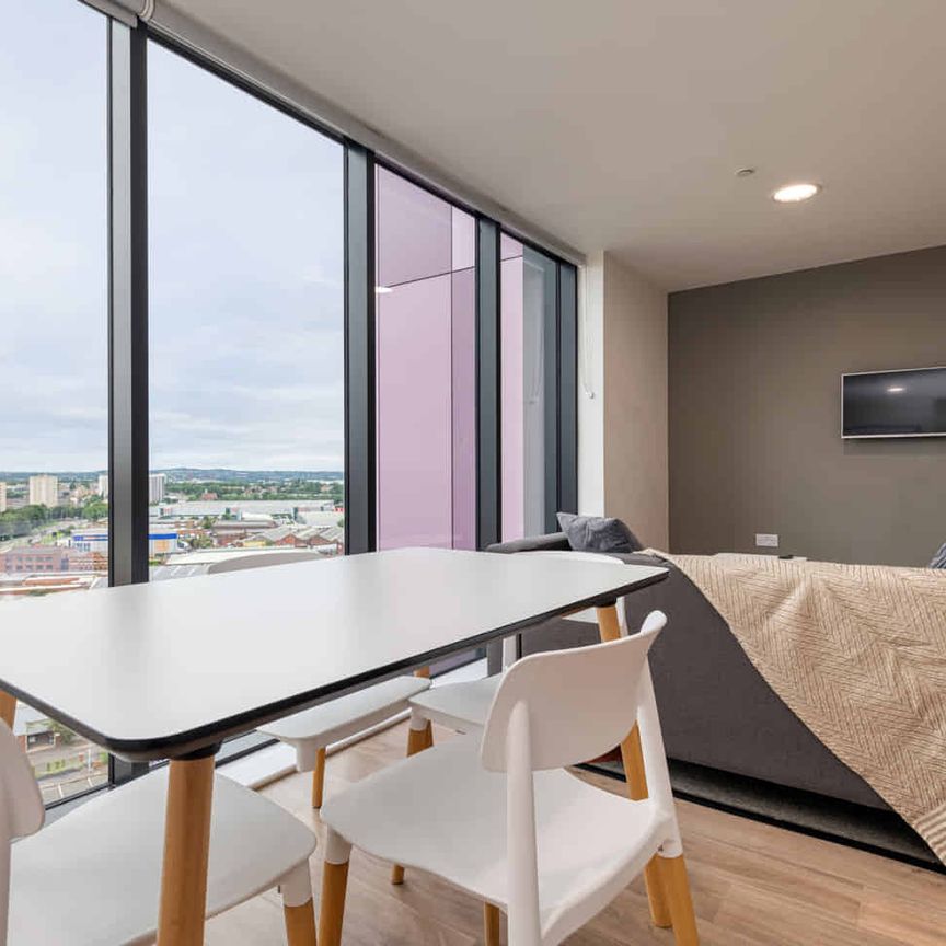 Standard Ensuite Room - Photo 1