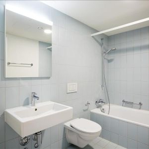 moderne 3.5 Zimmer-Wohnung - Photo 2