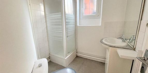 Location Appartement 2 pièces 37m² CLERMONT FERRAND 63000 - Photo 2