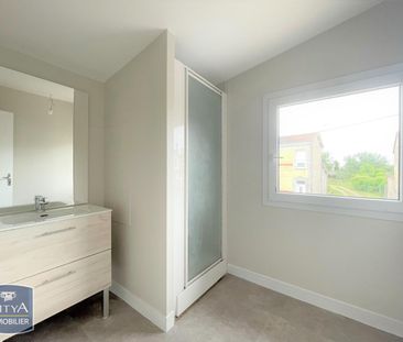 Location Appartement 2 pièces 53m² COUTRAS 33230 - Photo 4