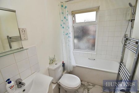2 bedroom terraced house to rent - Photo 2