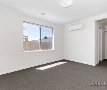 81 Willoby Drive, Alfredton - Photo 6