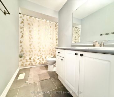 For Lease - 271 Ryerson Crescent, Oshawa, Ontario - Photo 4