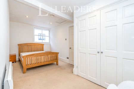 2 bedroom apartment to rent Canute Castle, 2 Royal Crescent Road, Southampton, SO14 - Photo 4