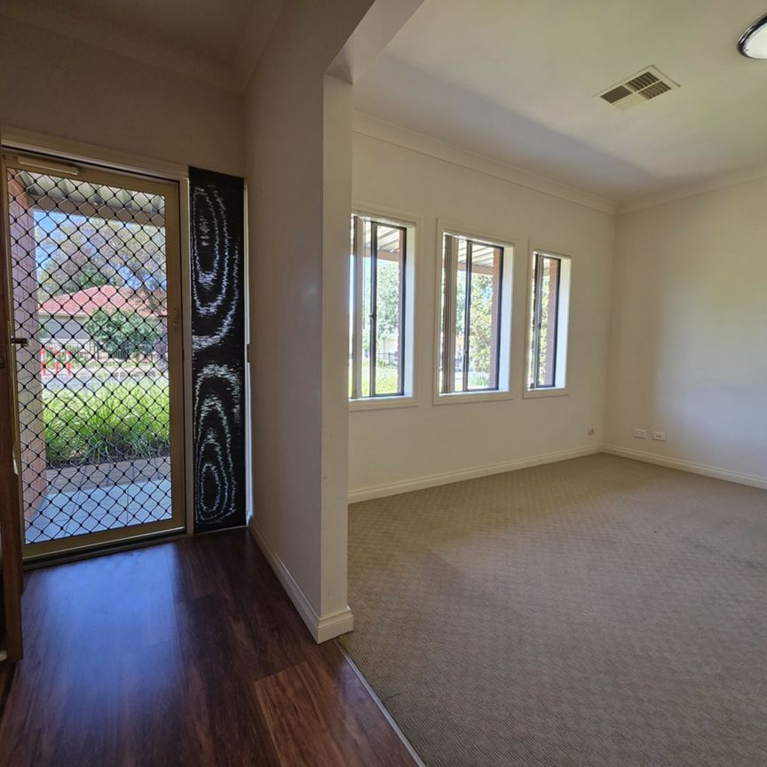 GREAT FAMILY HOME, GREAT LOCATION! - Photo 1