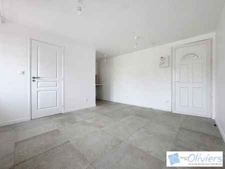 STUDIO 19.00m² - VOISINS LE BRETONNEUX - Photo 5