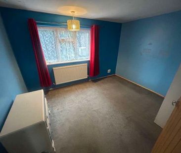 Sycamore Road, Burton Upon Trent, Stapenhill, DE15 - Photo 2