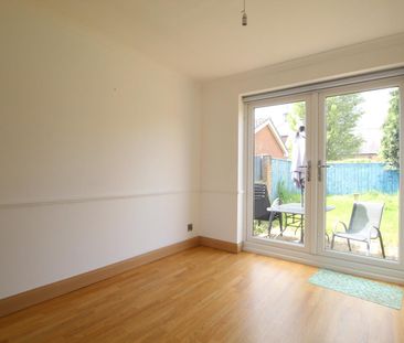 3 bedroom detached house to rent - Photo 2