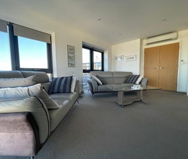 2 bedroom penthouse to rent - Photo 1