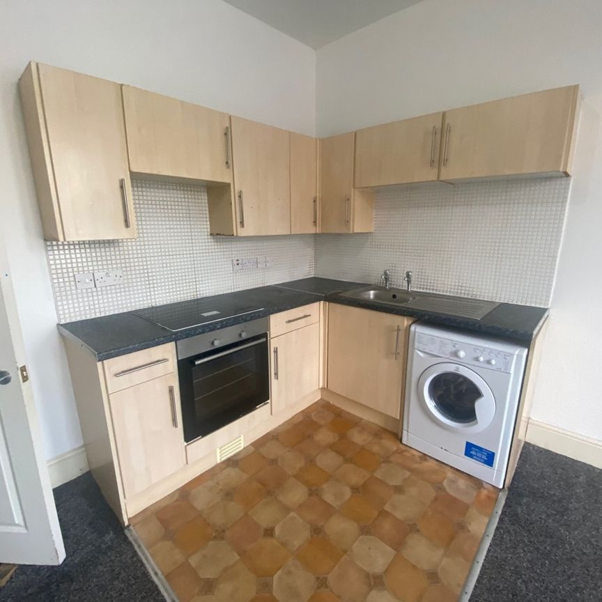 3 Bed Flat, Upper Chorlton Road, M16 - Photo 1