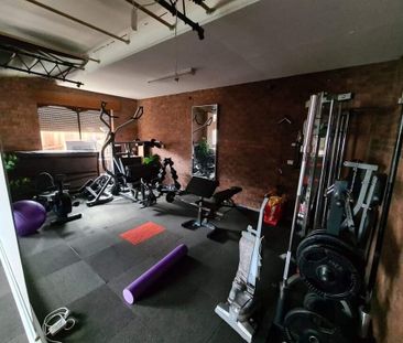 Coburg North - Photo 1