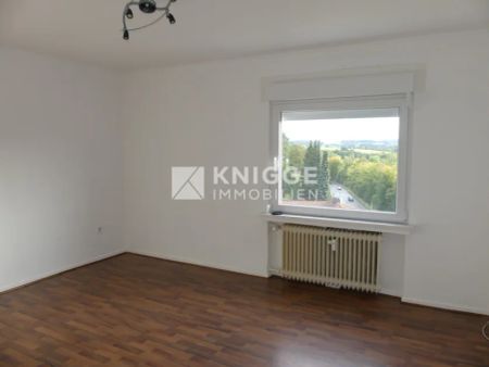 + 3152 - Gut geschnittene 3-Zimmerwohnung mit Balkon und Aufzug in Wipperfürth + - Photo 5