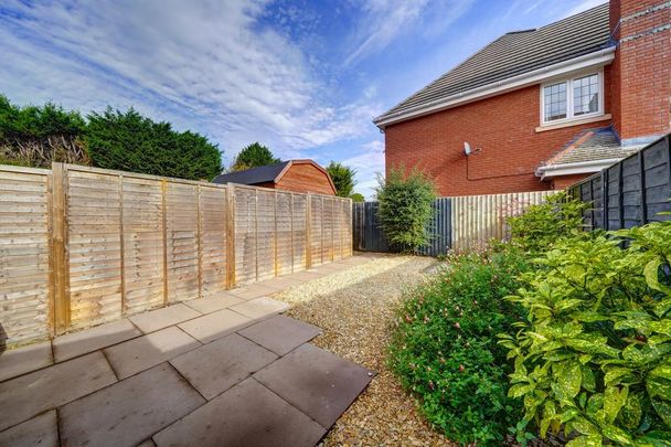 3 bedroom terraced house to rent - Photo 1