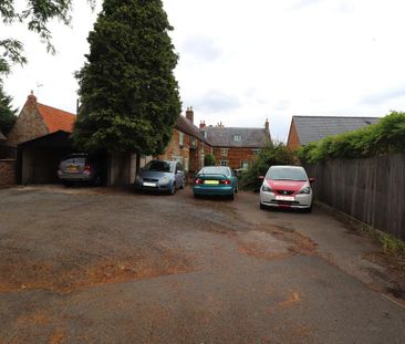 2 bedroom cottage to rent - Photo 1