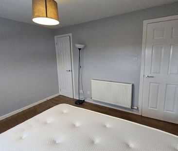 2 bedroom maisonette to rent - Photo 2