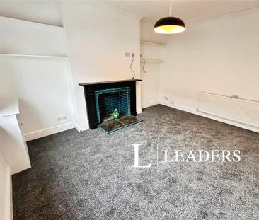 3 bedroom terraced house to rent - Photo 3