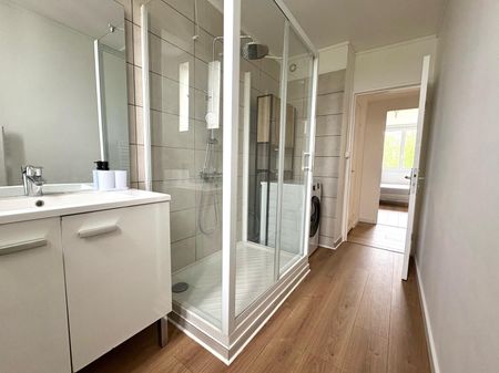 CHAMBRE 1 - A louer dans un appartement refait à neuf - Proche Citadelle - Photo 2