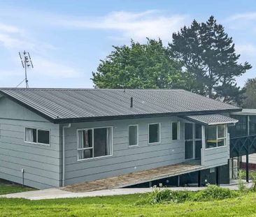 TE AROHA - THREE BEDROOMS - Photo 5